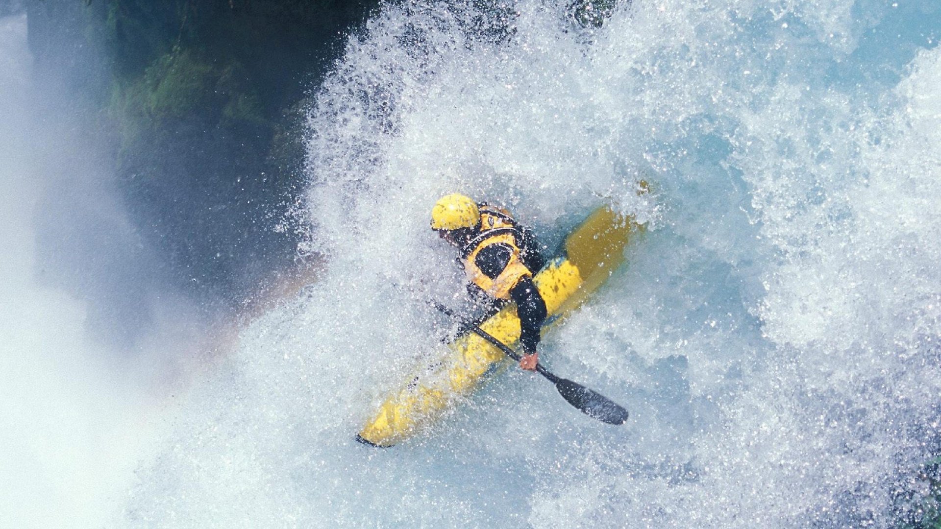 年度焦点之战之夜，皮克全程高能输出，诠释何为绿茵场上的不灭引擎